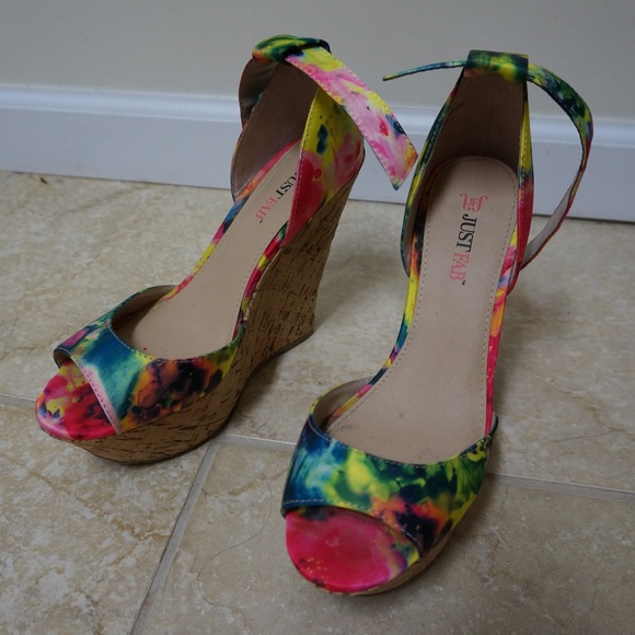multi color wedges
